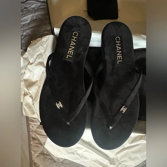 24S Chanel velvet flip flops thong 39 - Picture 4 of 5
